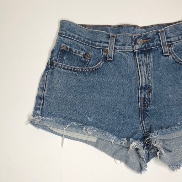 Vintage 505 Levi’s Cutoff Jean Shorts Sz 9 - Picture 4 of 14